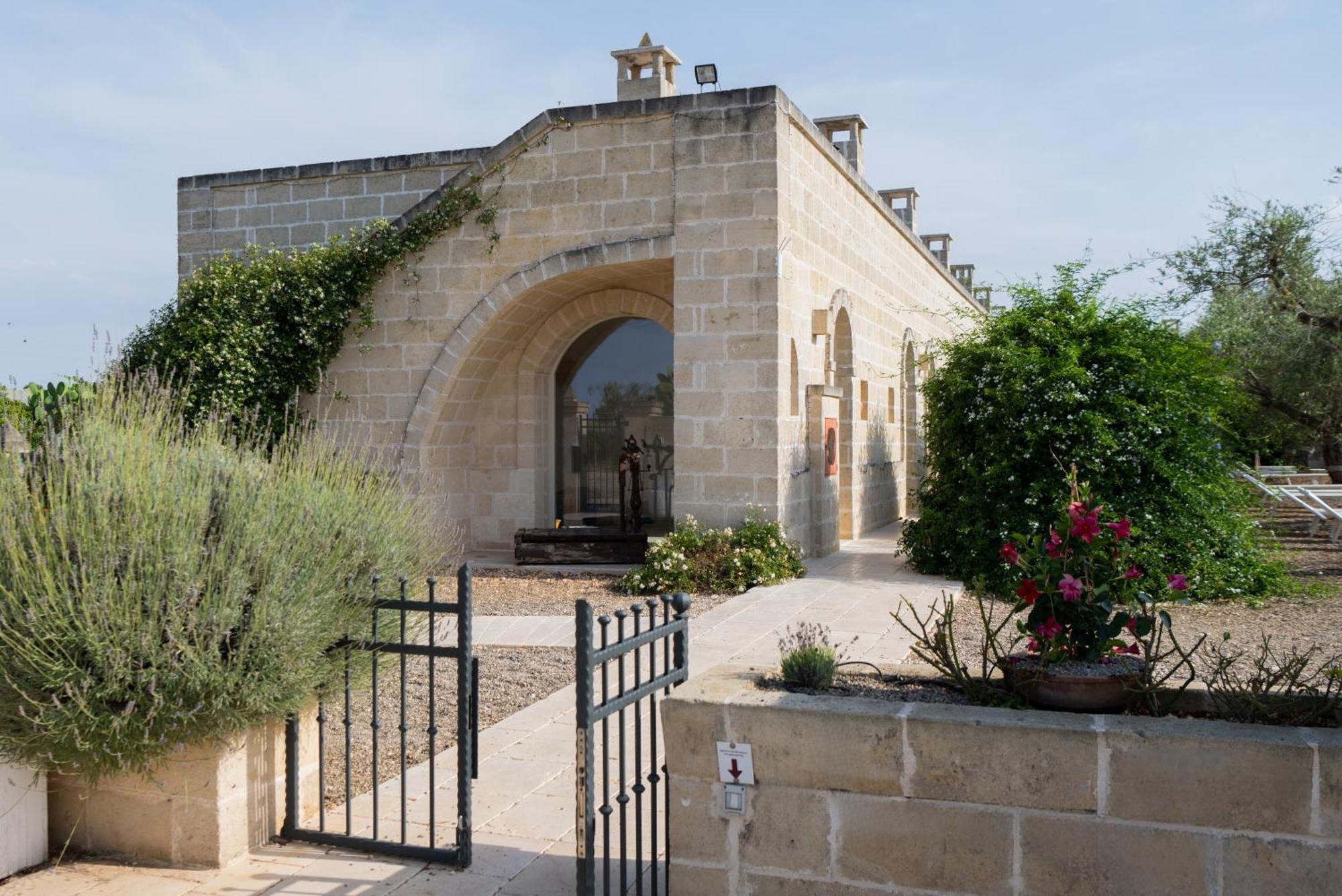 Masseria Agrituristica Lama San Giorgio Рутильяно Экстерьер фото